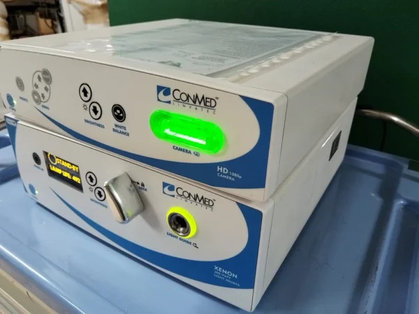 ConMed Linvatec IM4000 With HD 1080p Camera and LS7700 300 Xenon Watt Light Source [Refurbished]
